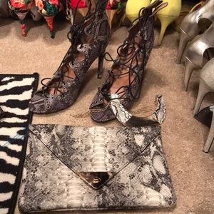 Ladies lace-up heels, purse, and necklaces (set)